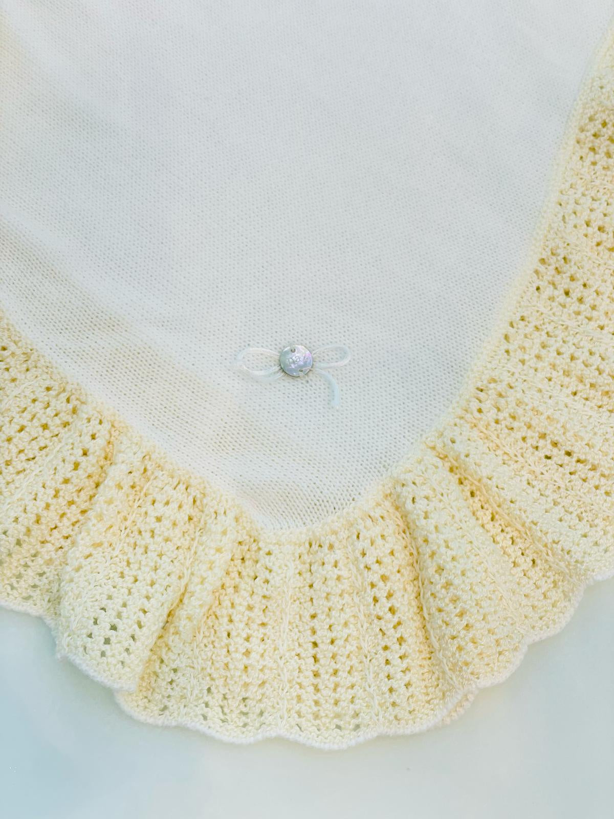 KNIT NEWBORN SHAWL "EIDO"029-122538